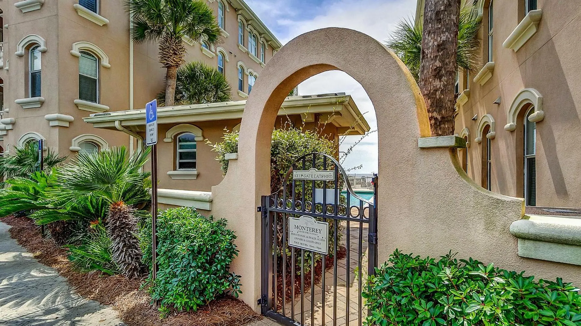Semesterbostad Monterey Condos B202 Panama City Beach